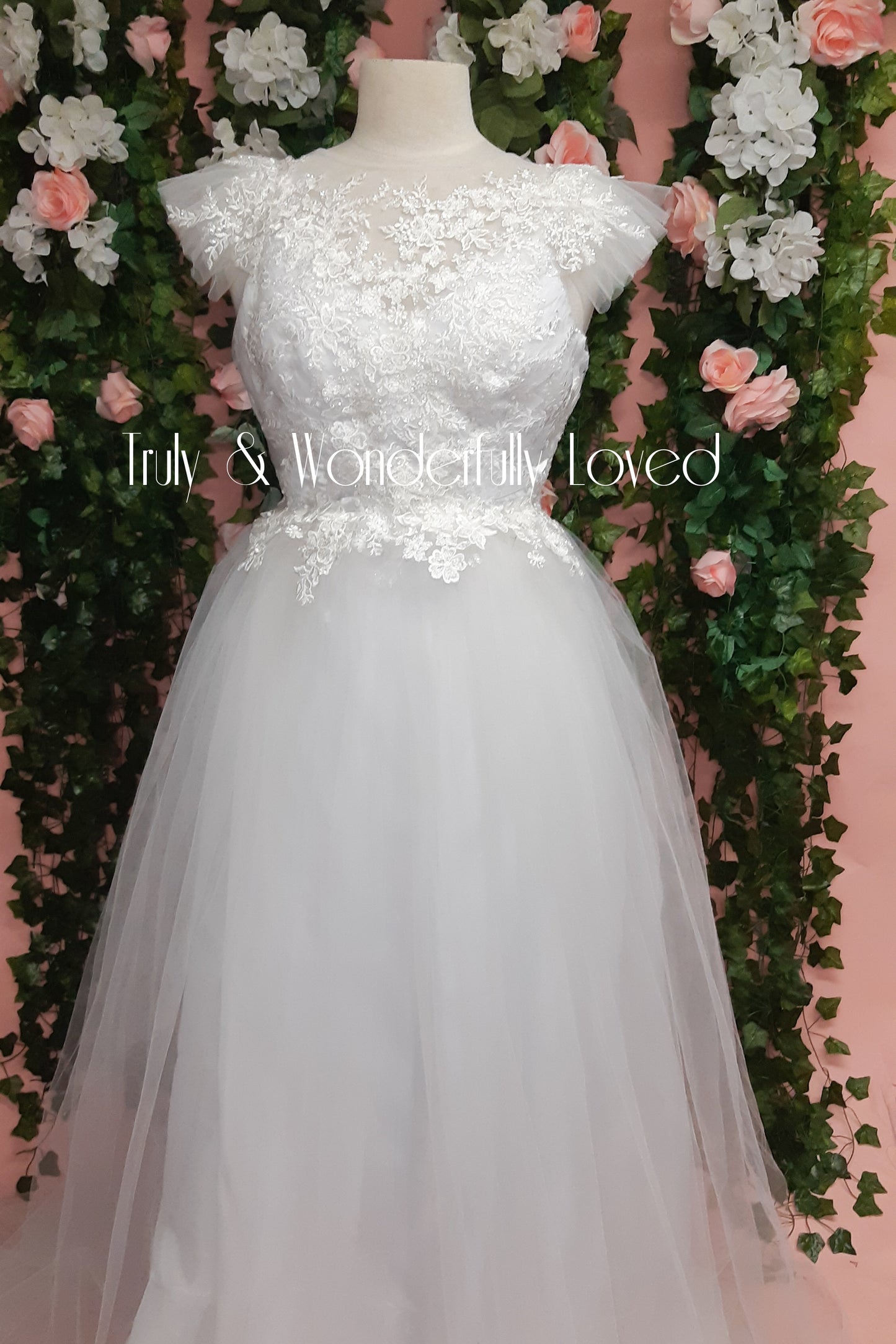 Graceful Wedding Dress