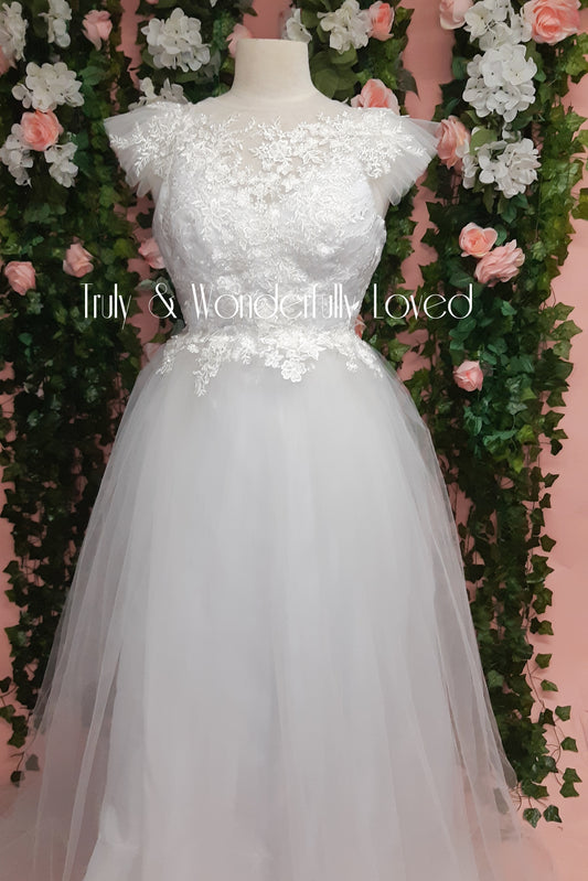 Graceful Wedding Dress