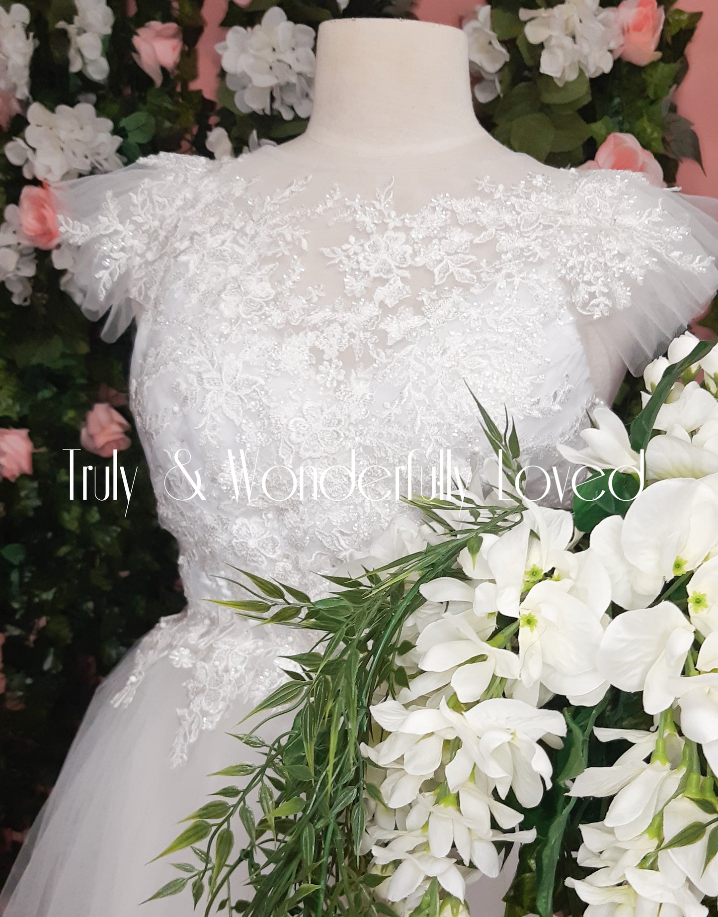 Graceful Wedding Dress